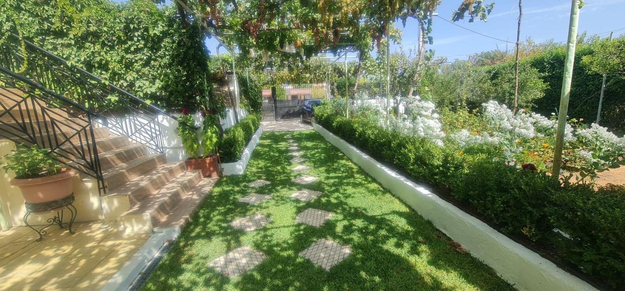 Οικια Elisabeth Apartment Artemida  Luaran gambar